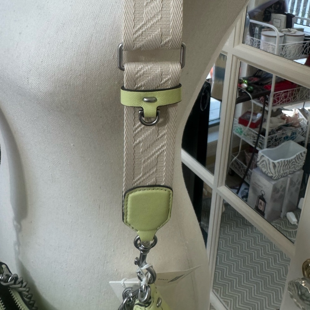 Tory Burch NWT Small Mercer Crescent Shoulder Bag convertible strap Lime Sorbet - Picture 3 of 14
